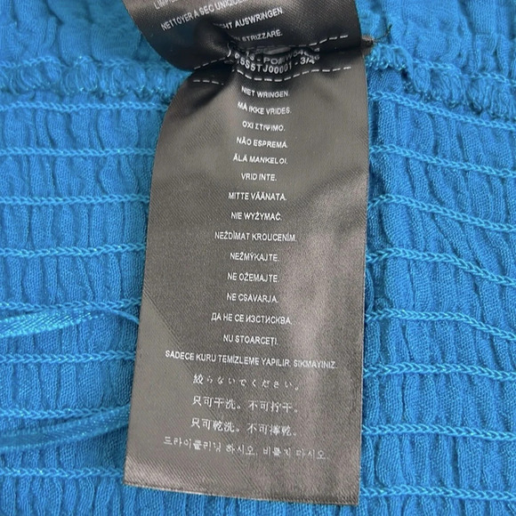 Guess New Women’s Small Bayside Teal Smocked Tube Top - Picture 4 of 6